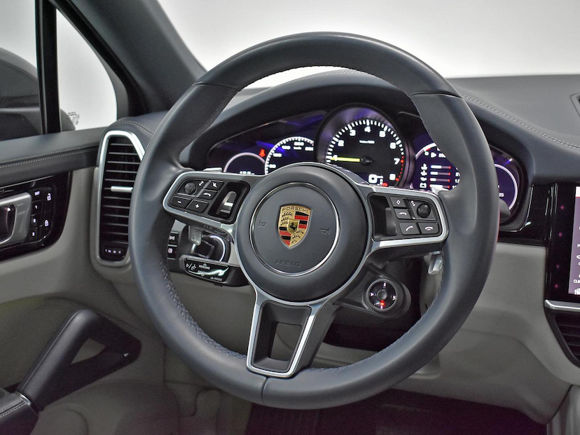 Foto do veículo PORSCHE CAYENNE  COUPE E-HYBRID 3.0 V6 462CV 2021 39.625 KM 550.000,00