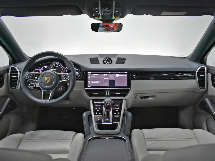 Foto do veículo PORSCHE CAYENNE  COUPE E-HYBRID 3.0 V6 462CV 2021 39.625 KM 550.000,00