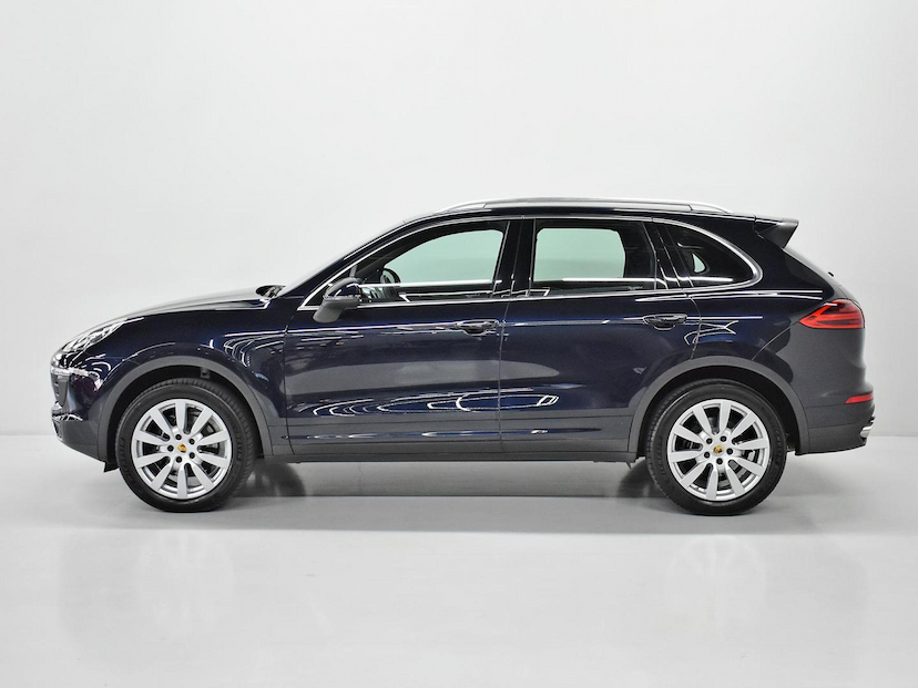 Foto do veículo PORSCHE CAYENNE  V6 2016 65.165 KM 200.000,00