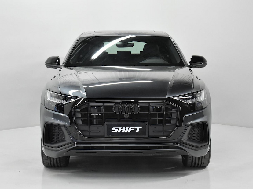 Foto do veículo AUDI Q8  PERF.BLACK 3.0 TFSI QUAT. S-TR/(HíB.) 2023 4.770 KM 550.000,00