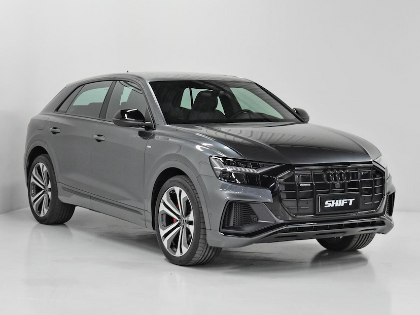 Foto do veículo AUDI Q8  PERF.BLACK 3.0 TFSI QUAT. S-TR/(HíB.) 2023 4.770 KM 550.000,00