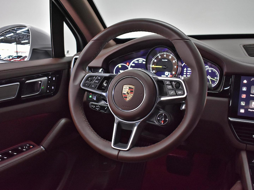 Foto do veículo PORSCHE CAYENNE  PLATINUM ED. 3.0 V6 2023 19.125 KM 720.000,00
