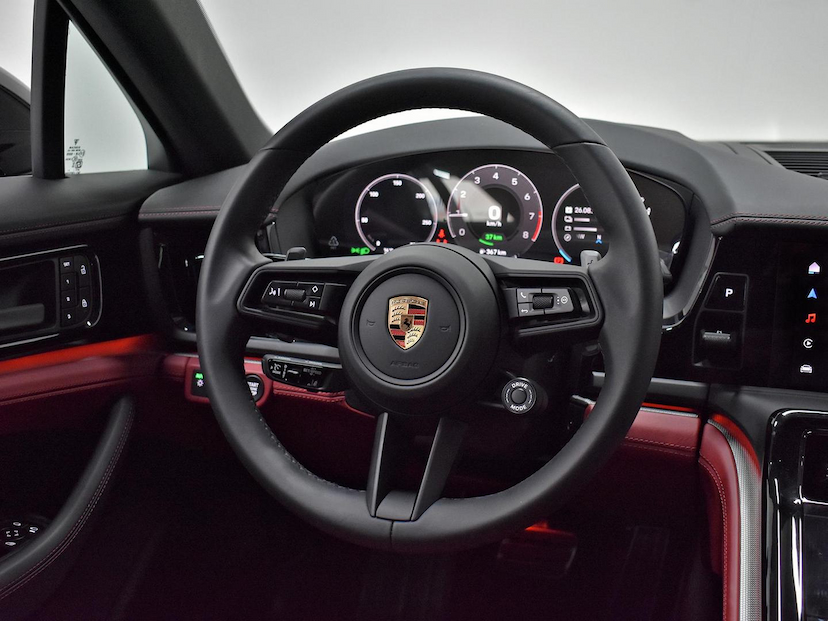 Foto do veículo PORSCHE PANAMERA  4 E-HYBRID 2025 4.715 KM 975.000,00