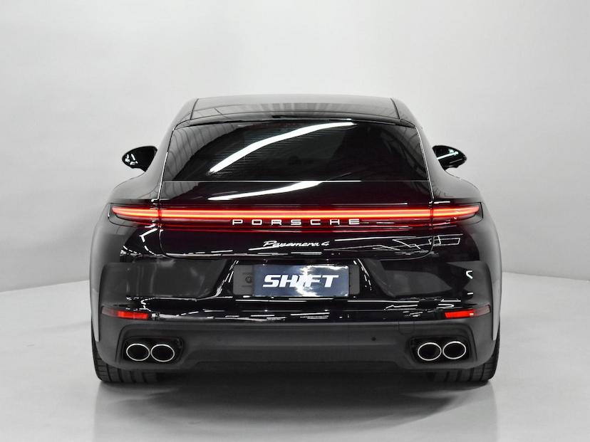 Foto do veículo PORSCHE PANAMERA  4 E-HYBRID 2025 4.715 KM 975.000,00
