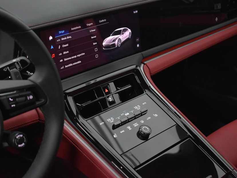 Foto do veículo PORSCHE PANAMERA  4 E-HYBRID 2025 4.715 KM 975.000,00