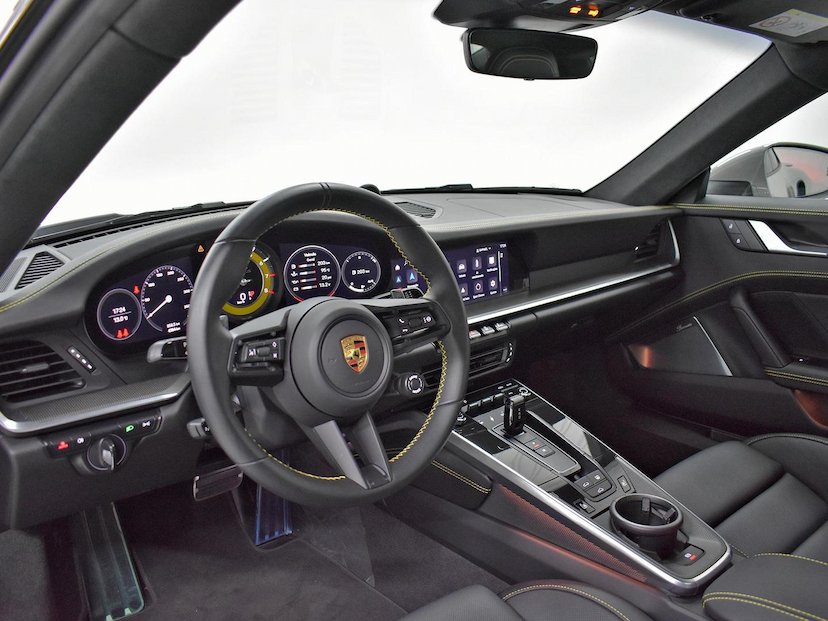 Foto do veículo PORSCHE 911  TURBO S COUPE 3.6/3.8 24V (991/992) 2023 4.355 KM 1.590.000,00