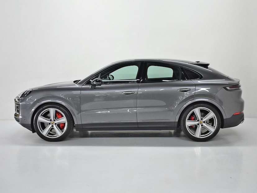 Foto do veículo PORSCHE CAYENNE  S COUPE 4.0 V8 474CV 2024 16.810 KM 890.000,00