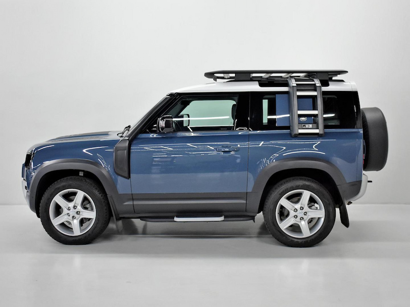 Foto do veículo LAND ROVER DEFENDER  90 2.0 TURBO SE SI4 AUT. 2022 14.790 KM 470.000,00