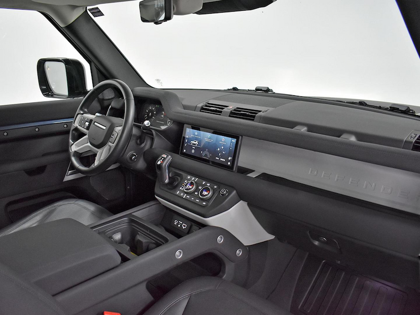 Foto do veículo LAND ROVER DEFENDER  90 2.0 TURBO SE SI4 AUT. 2022 14.790 KM 470.000,00