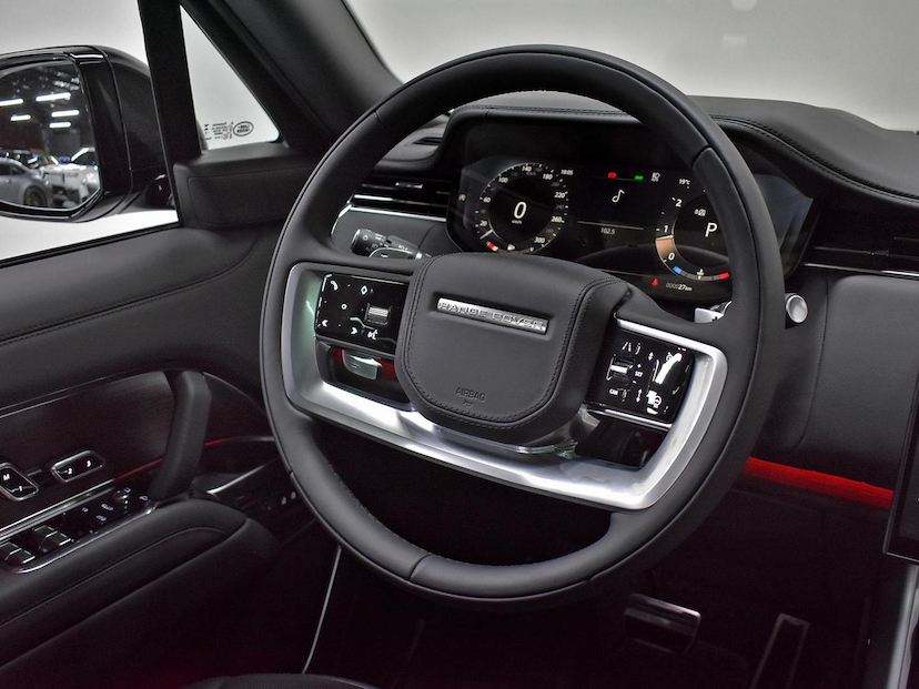 Foto do veículo LAND ROVER RANGE ROVER AUTOBIOGRAPHY  4.4 V8 TB 530CV AUT. 2023 12.045 KM 1.290.000,00
