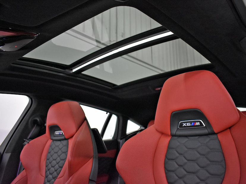 Foto do veículo BMW X6  4.4 V8 BITURBO GASOLINA M COMPETITION AUT 2023 33.375 KM 800.000,00