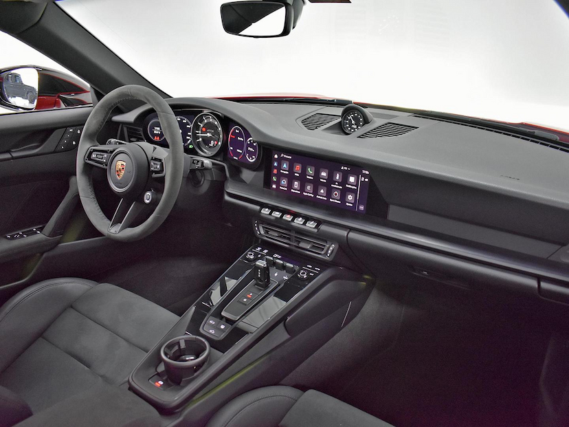 Foto do veículo PORSCHE 911  CARRERA 4 GTS COUPE 3.0 24V (992) 2024 3.530 KM 1.090.000,00