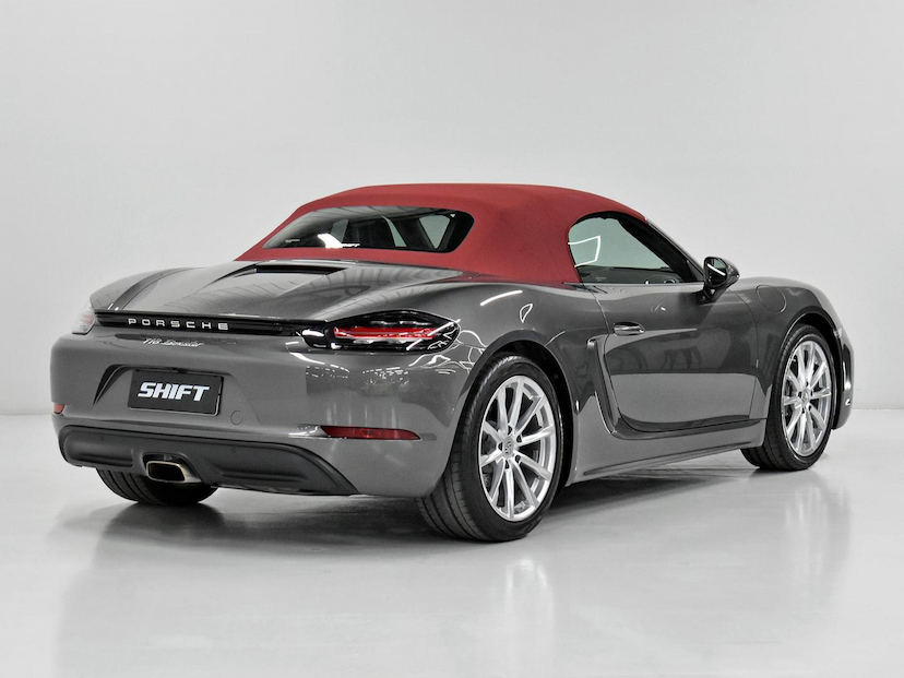 Foto do veículo PORSCHE 718  BOXSTER 2.0 300CV 2024 5.855 KM 570.000,00