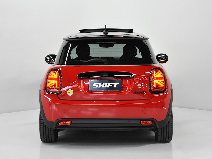 Foto do veículo MINI COOPER  S ELETRIC 2024 11.180 KM 179.000,00