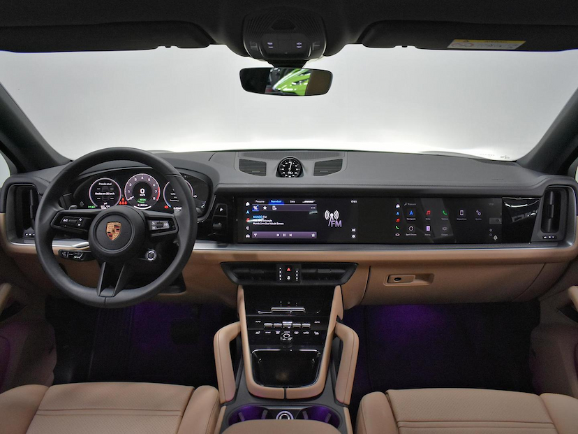 Foto do veículo PORSCHE CAYENNE  COUPE 3.0 V6 (HÍBRIDO) 2025 1.265 KM 950.000,00