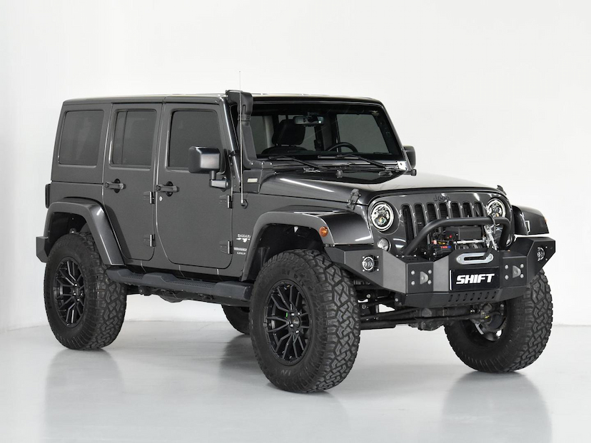 Foto do veículo JEEP WRANGLER  UNLIMITED SAHARA 3.6 V6 4P 2018 26.020 KM 310.000,00