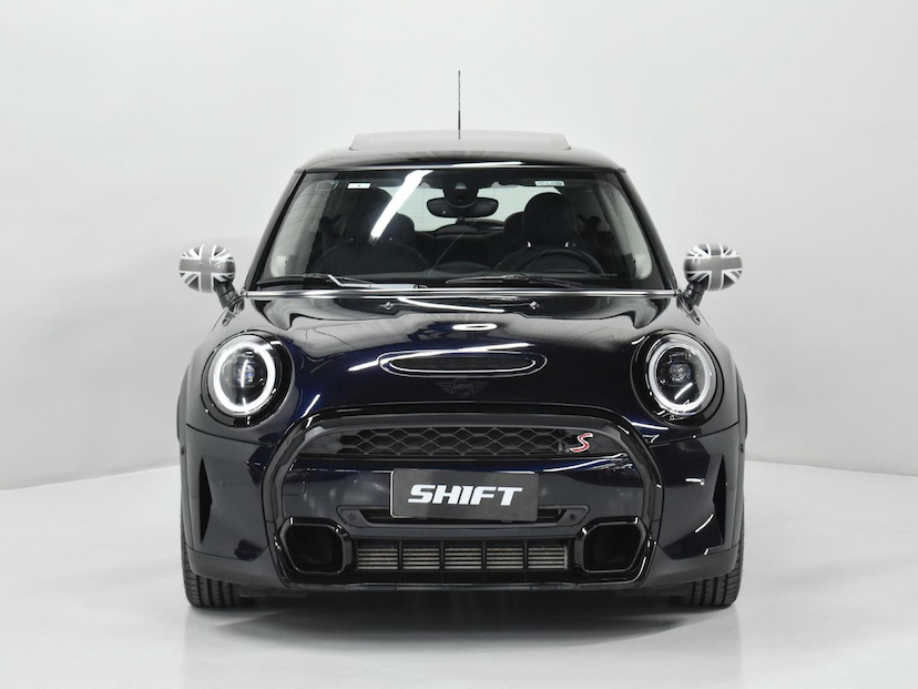 Foto do veículo MINI COOPER  S MAYFIELD EDITION 2.0 TB. 3P AUT 2024 16.100 KM 215.000,00
