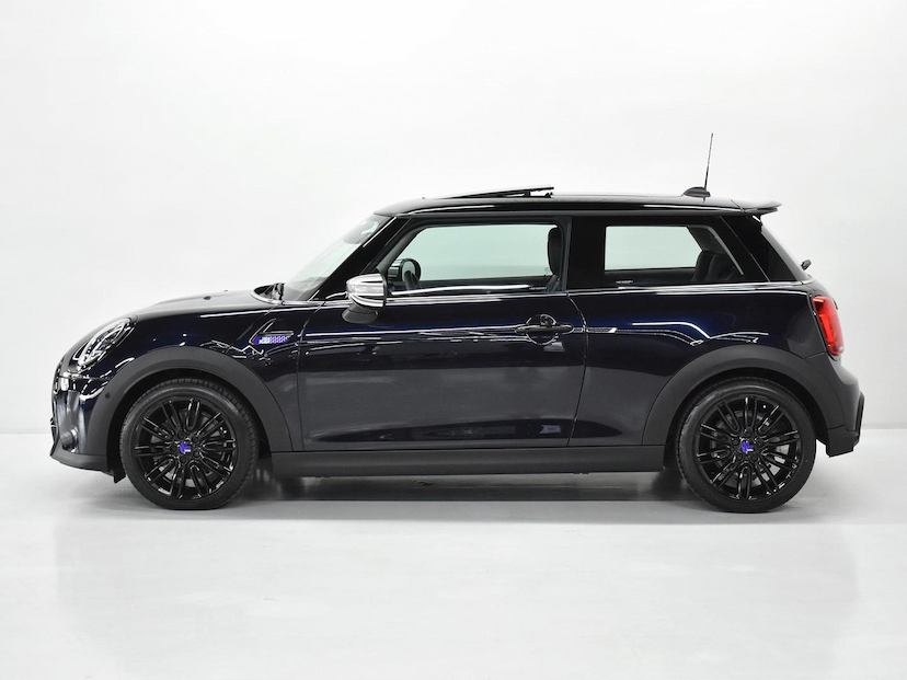 Foto do veículo MINI COOPER  S MAYFIELD EDITION 2.0 TB. 3P AUT 2024 16.100 KM 215.000,00