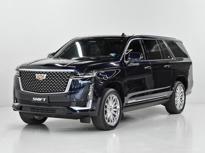 Foto do veículo CADILLAC ESCALADE  ESV 6.2 V8 420 CV 2022 2022 17.235 KM 1.280.000,00