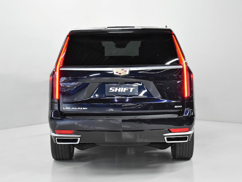 Foto do veículo CADILLAC ESCALADE  ESV 6.2 V8 420 CV 2022 2022 17.235 KM 1.280.000,00