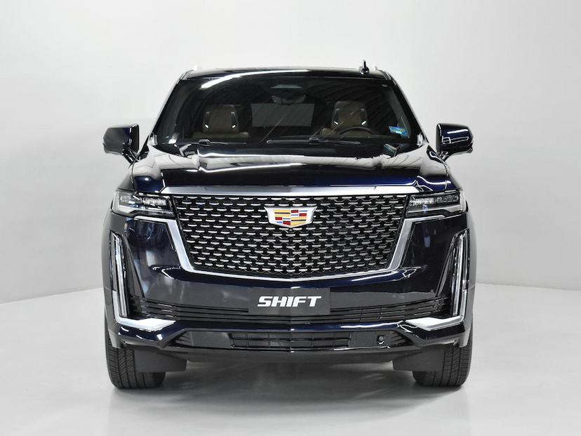 Foto do veículo CADILLAC ESCALADE  ESV 6.2 V8 420 CV 2022 2022 17.235 KM 1.280.000,00