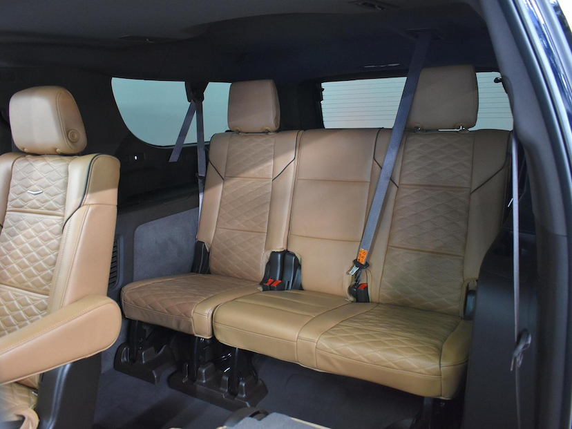 Foto do veículo CADILLAC ESCALADE  ESV 6.2 V8 420 CV 2022 2022 17.235 KM 1.280.000,00