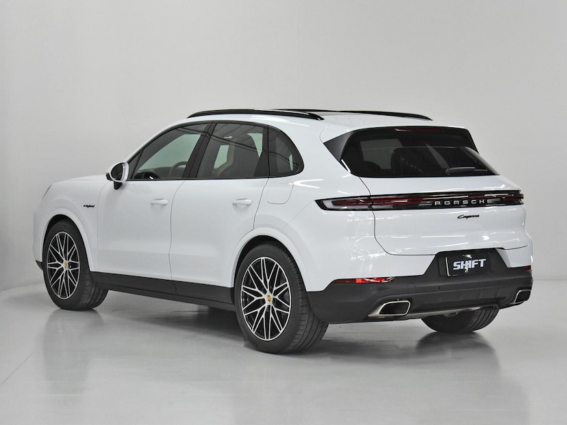 Foto do veículo PORSCHE CAYENNE  3.0 V6 (HÍBRIDO) 2024 2.505 KM 795.000,00