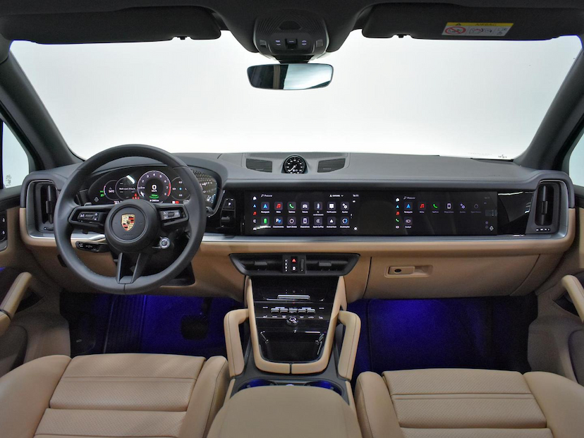 Foto do veículo PORSCHE CAYENNE  3.0 V6 (HÍBRIDO) 2024 2.505 KM 795.000,00