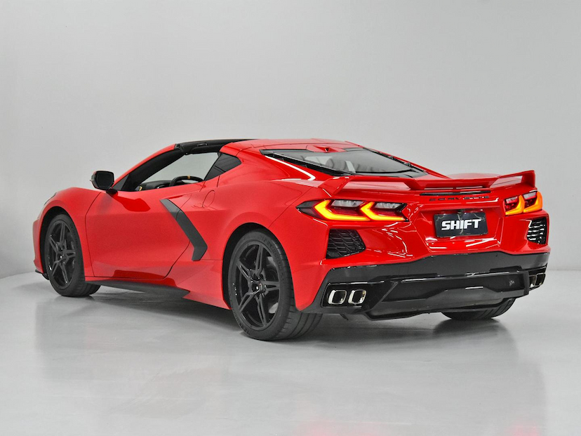 Foto do veículo CHEVROLET CORVETTE  STINGRAY TARGA V8 2021 32.315 KM 900.000,00