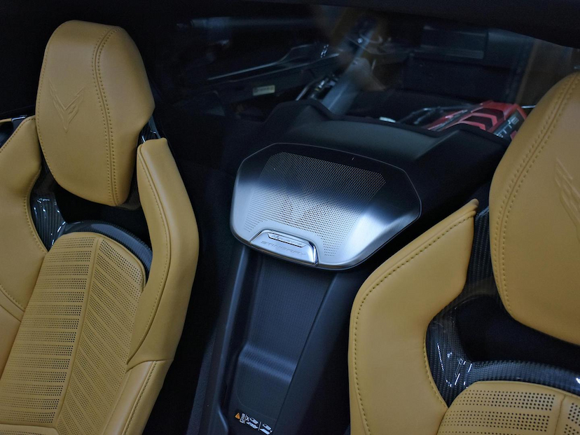 Foto do veículo CHEVROLET CORVETTE  STINGRAY TARGA V8 2021 32.315 KM 900.000,00