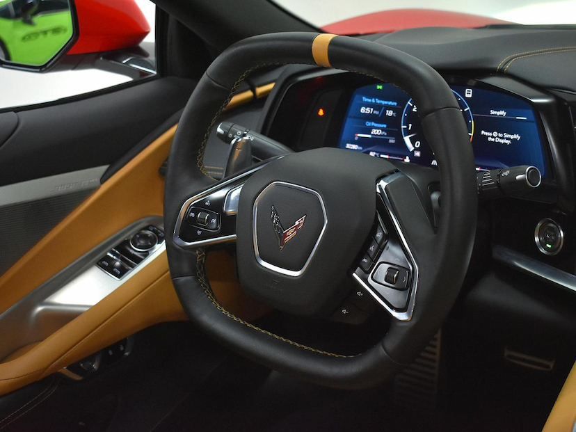 Foto do veículo CHEVROLET CORVETTE  STINGRAY TARGA V8 2021 32.315 KM 900.000,00
