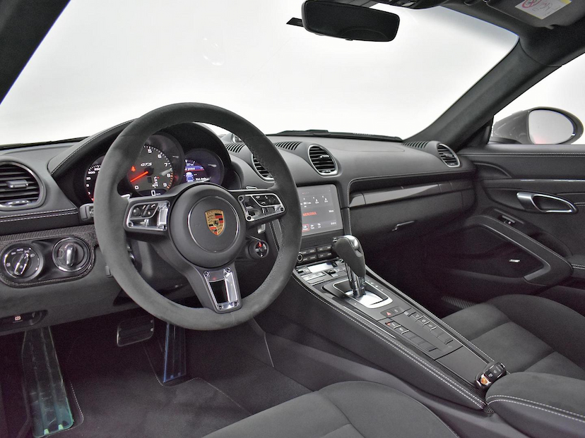 Foto do veículo PORSCHE CAYMAN  GTS 4.0 2025 1.230 KM 720.000,00