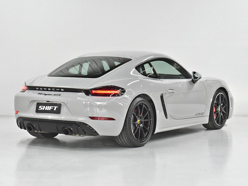 Foto do veículo PORSCHE CAYMAN  GTS 4.0 2025 1.230 KM 720.000,00