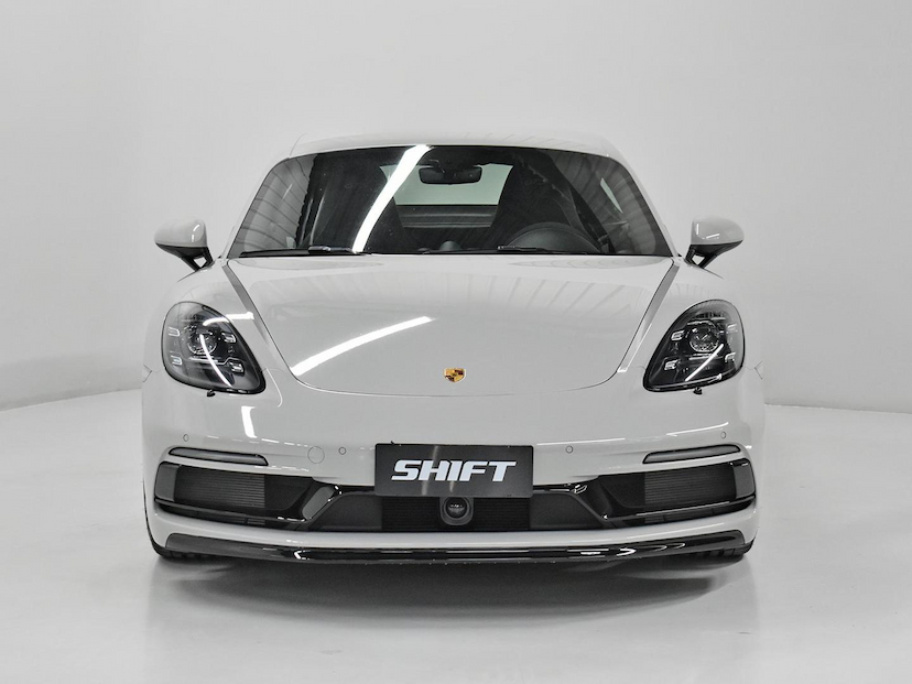 Foto do veículo PORSCHE CAYMAN  GTS 4.0 2025 1.230 KM 720.000,00
