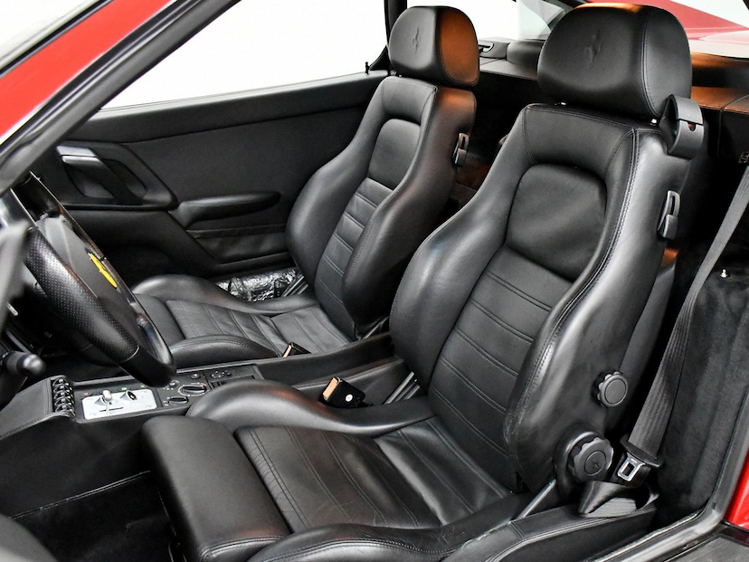 Foto do veículo FERRARI F355  F-1 GTS 3.5 2P 1999 28.665 KM 2.200.000,00