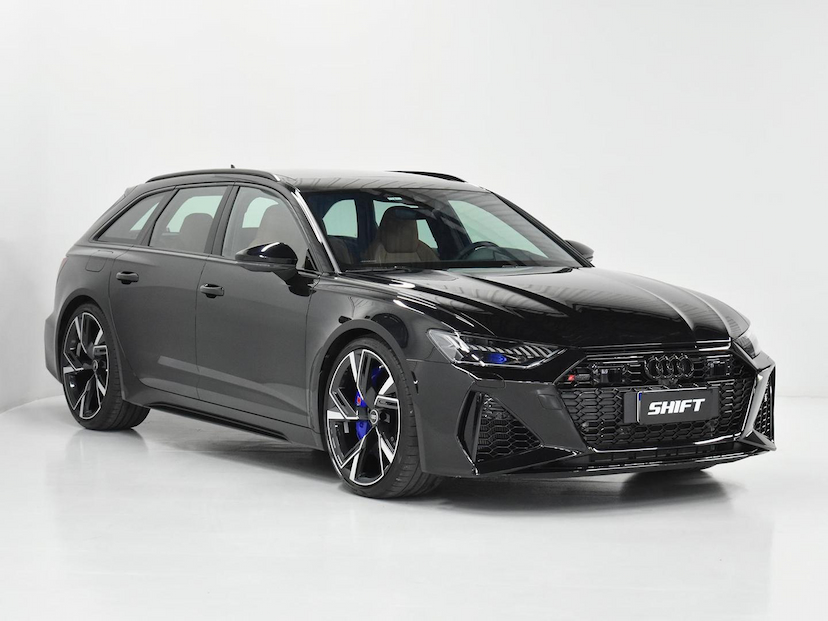 Foto do veículo AUDI RS6  4.0 AVANT TFSI BI-TB QUAT.TIP.(HIB.) 2023 16.905 KM 970.000,00
