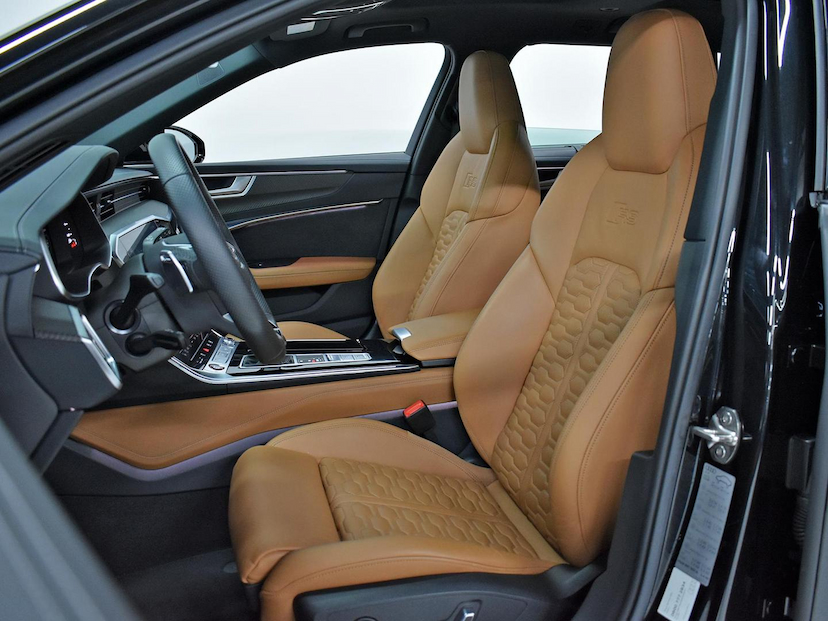 Foto do veículo AUDI RS6  4.0 AVANT TFSI BI-TB QUAT.TIP.(HIB.) 2023 16.905 KM 970.000,00