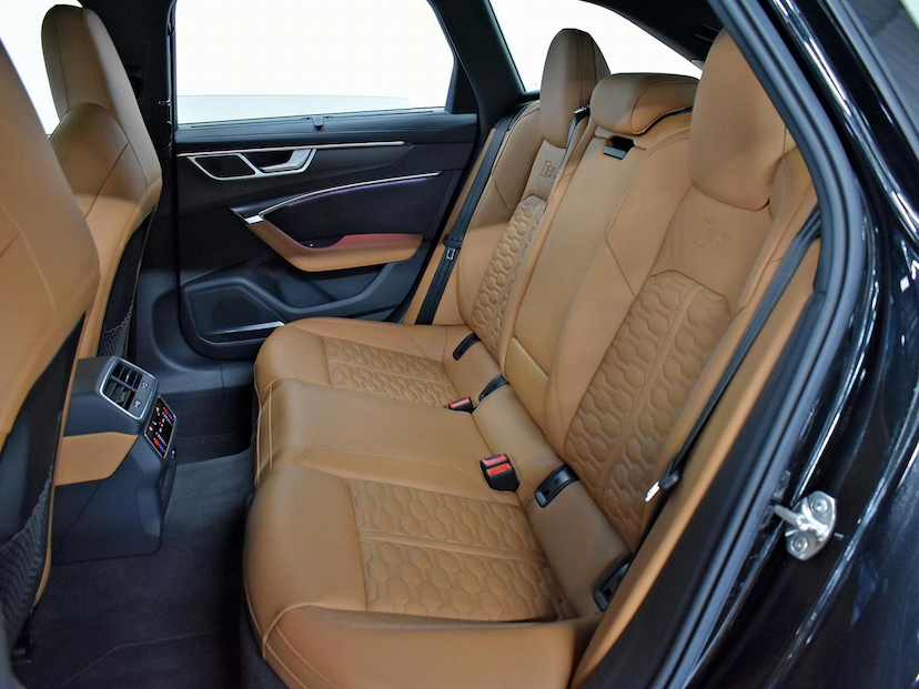 Foto do veículo AUDI RS6  4.0 AVANT TFSI BI-TB QUAT.TIP.(HIB.) 2023 16.905 KM 970.000,00