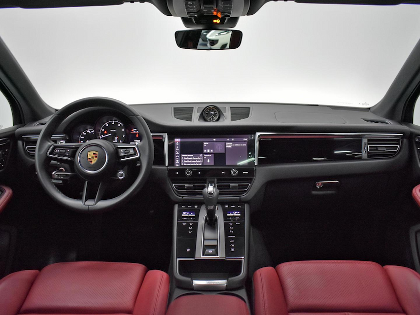 Foto do veículo PORSCHE MACAN  2.0 TURBO 2022 16.025 KM 430.000,00