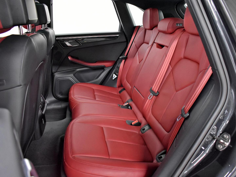 Foto do veículo PORSCHE MACAN  2.0 TURBO 2022 16.025 KM 430.000,00