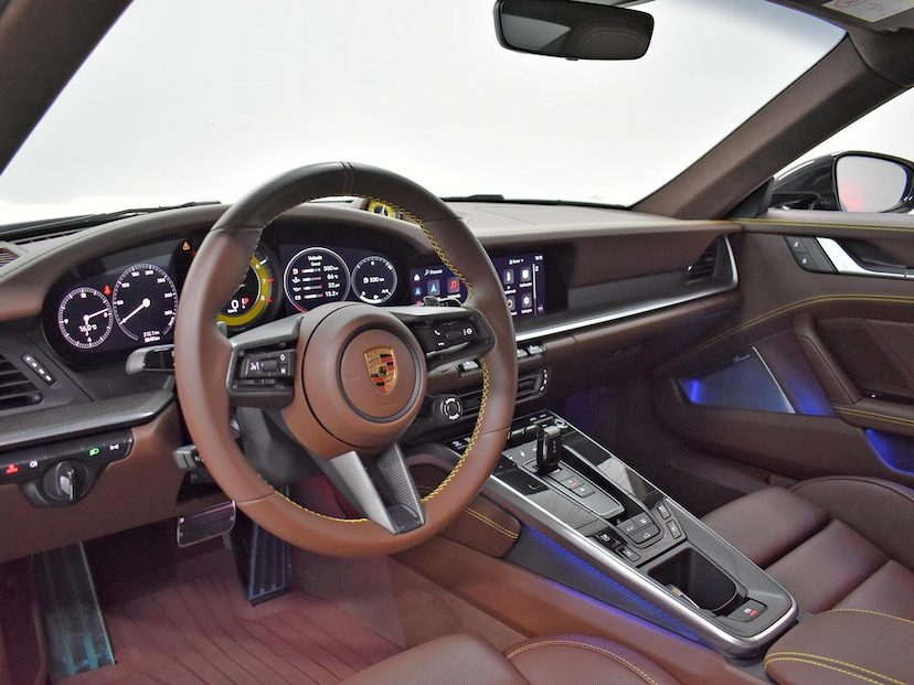 Foto do veículo PORSCHE 911  TURBO S COUPE 3.6/3.8 24V (991/992) 2023 3.540 KM 1.570.000,00