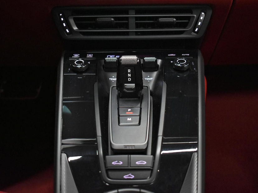 Foto do veículo PORSCHE 911  CARRERA COUPE 3.0 (991/992) 2020 15.575 KM 730.000,00