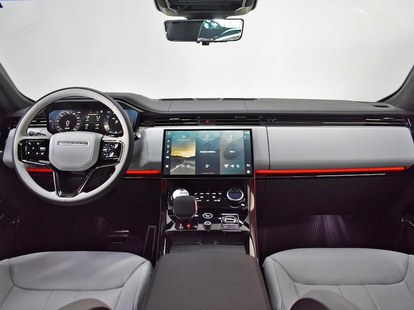 Foto do veículo LAND ROVER RANGE ROVER SV . FIRST. ED. 4.4 V8 TB 530CV AUT 2023 25.100 KM 830.000,00