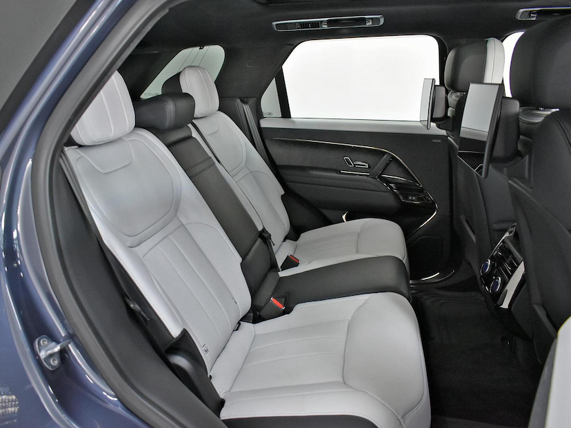 Foto do veículo LAND ROVER RANGE ROVER SV . FIRST. ED. 4.4 V8 TB 530CV AUT 2023 25.100 KM 830.000,00