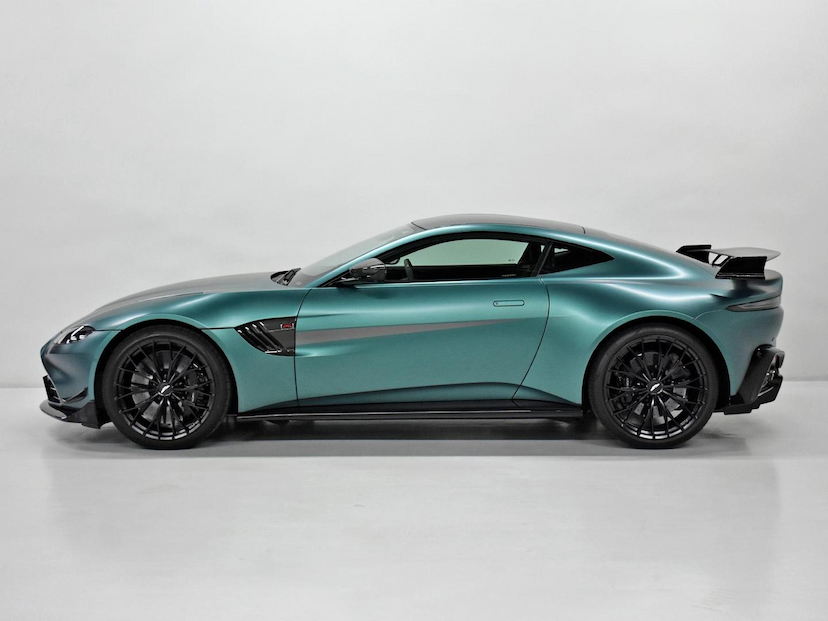 Foto do veículo ASTON MARTIN VANTAGE  CUPÊ F1 EDITION 4.0 V8 535CV 2023 4.495 KM 1.690.000,00