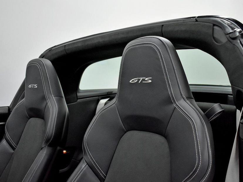 Foto do veículo PORSCHE 911  TARGA 4GTS 2022 5.980 KM 1.070.000,00