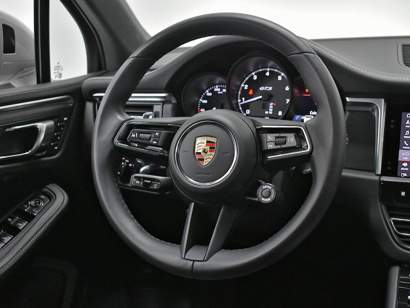 Foto do veículo PORSCHE MACAN MACAN GTS 2.9 BI-TURBO 2024 13.350 KM 650.000,00