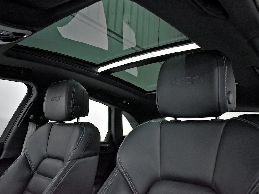 Foto do veículo PORSCHE MACAN MACAN GTS 2.9 BI-TURBO 2024 13.350 KM 650.000,00