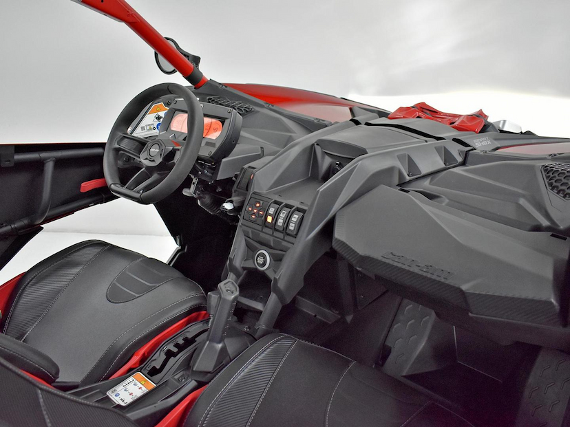 Foto do veículo CAN-AM MAVERICK X3 XRC TURBO RR CAN-AM SSV MAVERICK XRS SMART SHOX 2025 232 KM 239.000,00