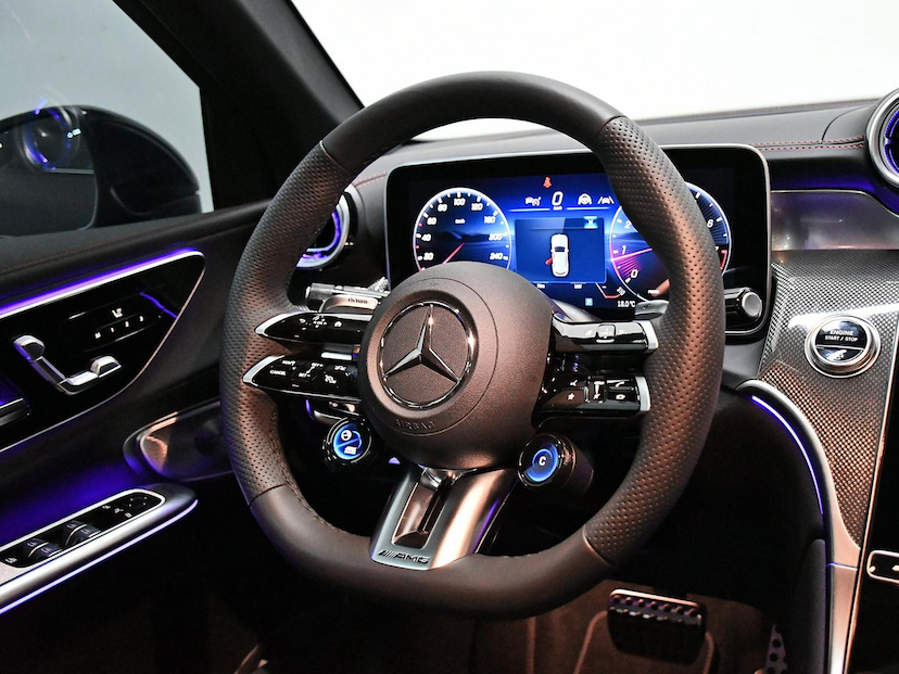 Foto do veículo MERCEDES-BENZ GLC 43 AMG GLC-43 AMG 4MATIC 2.0 TURBO AUT. (HÍB). 2025 1.165 KM 690.000,00